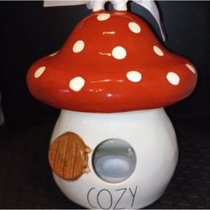 Rae Dunn Cozy Mushroom Birdhouse